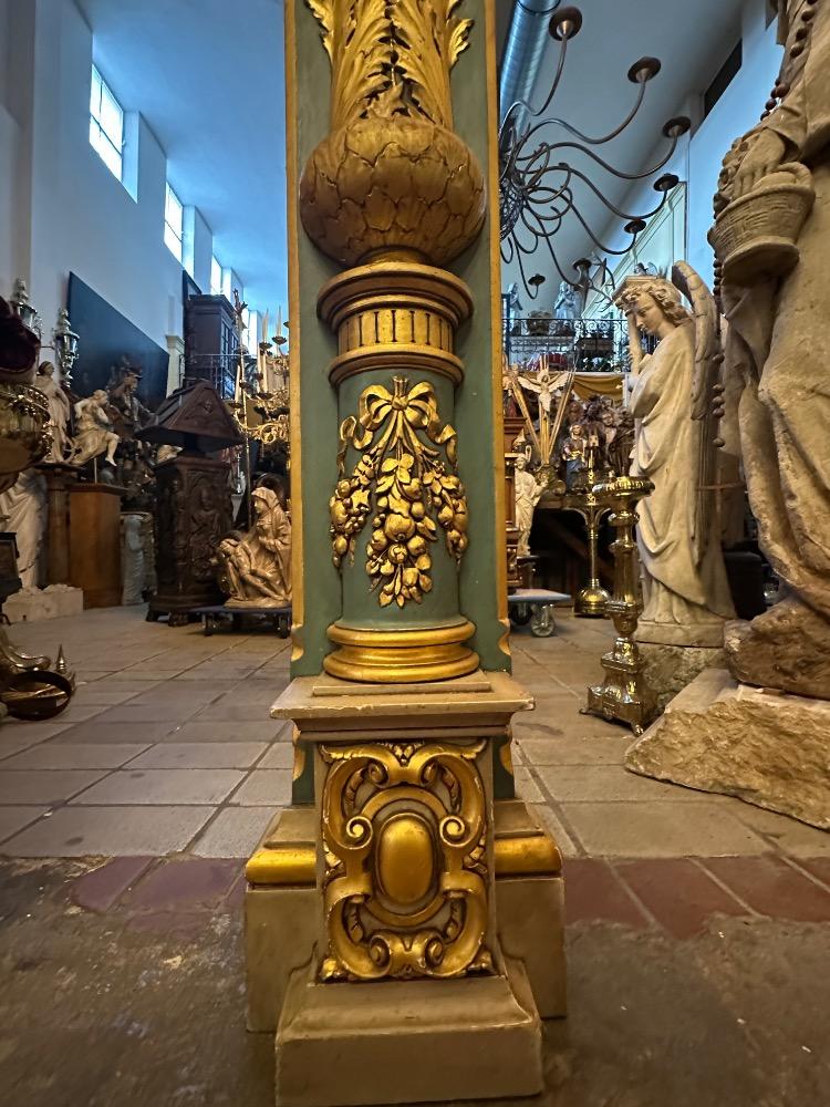 1  Wall Stand With Statue St. Mary