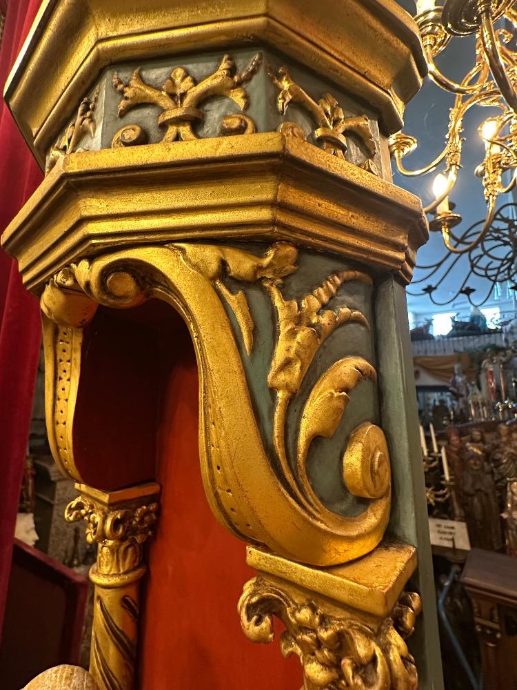 1  Wall Stand With Statue St. Mary