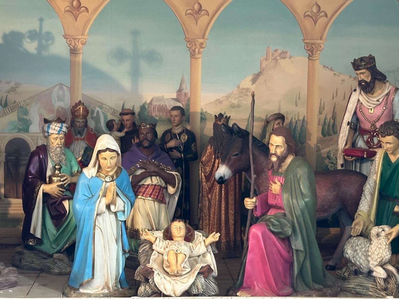 12  Life Size Resin Nativity Set Incl Camel ( Not Pictured ) Suitable For Outdoor Use !