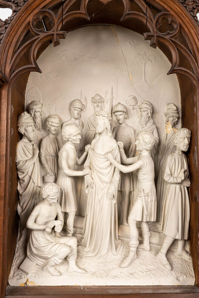 14 Gothic - Style Stations Of The Cross.