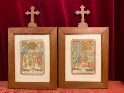 Stations Of The Cross  style Gothic - style en Oak Wood / Glass / Lithographics, België 20 th century ( Anno 1910 )