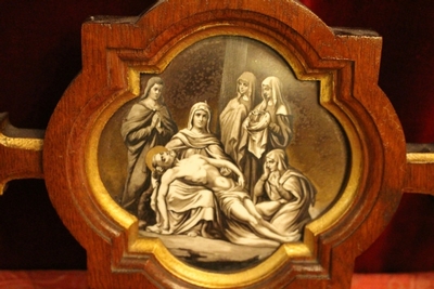 Stations Of The Cross  style Gothic - style en Painted on Porcelain Oak Frames, France 19th century (1902)