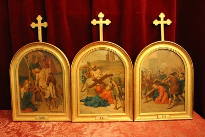 Stations Of The Cross style Romanesque en Printed on Canvas Wooden Frames Gilt, France 19th century