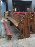 Pews 10 X 335 Cm. 4 X 260 Cm. style Gothic - style en Oak wood, Dutch 19th century