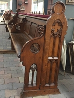 Pews 10 X 335 Cm. 4 X 260 Cm. style Gothic - style en Oak wood, Dutch 19th century