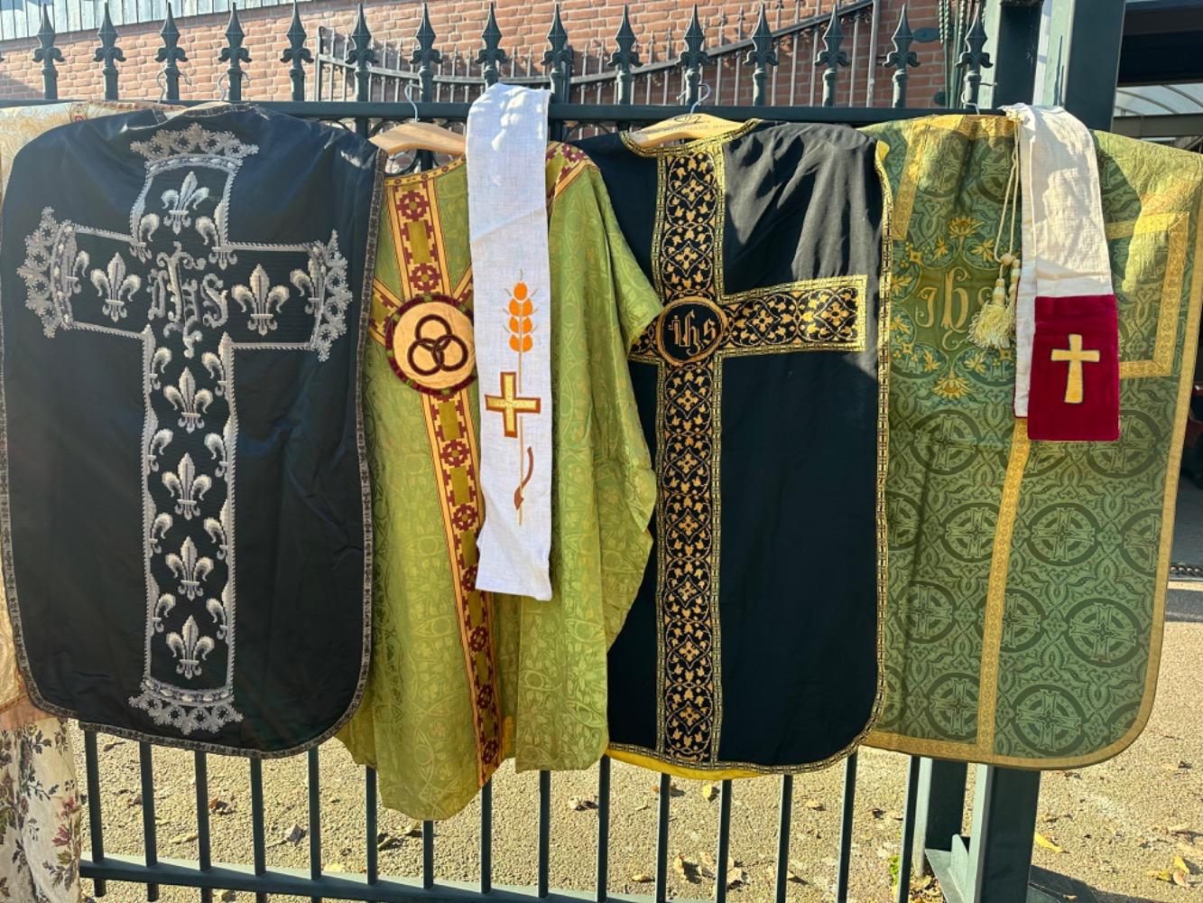 150   Collection Used Chausubles & Copes. 25 Pieces € 1450.-- 50 Pieces € 2500.-- 100 Pieces € 3850.-- 150 Pieces € 5000.--