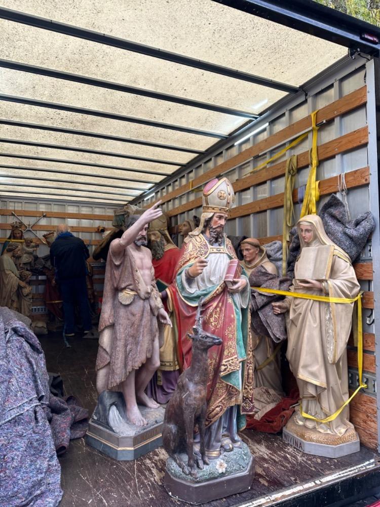 150  Formerly Private Collection Statues Restauration Needed !