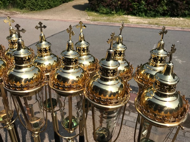 16 Gothic - style Matching Procession - Lanterns