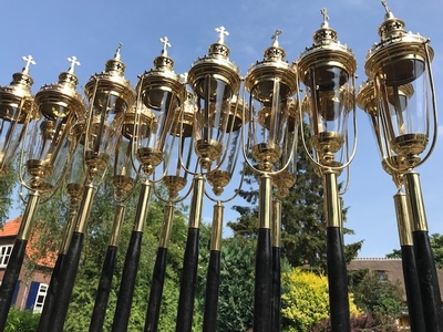Matching Procession - Lanterns style Gothic - style en Brass / Polished / New Varnished, Belgium 19 th century