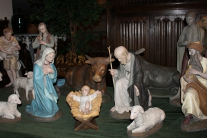 Complete Nativity Scene. Height 62 Cm ! en Composite Stone Polychrome, Dutch 20th century