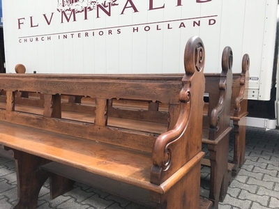 Pews style Gothic - style en Oak wood, Dutch 19th century ( anno 1890 )