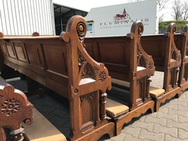 Pews ( 2 Pieces Available ) style Gothic - style en Oak wood, Dutch 19th century (1880)