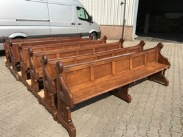 Pews ( 2 Pieces Available ) style Gothic - style en Oak wood, Dutch 19th century (1880)