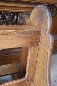 Inventory Of Small Chapel 2 Rows Of Oak Pews And Front Parts 2 Pews Available  en Oak wood, Belgium 20th century. ABOUT 1920