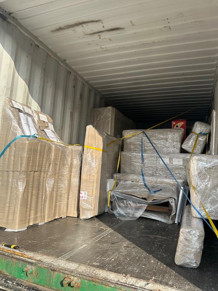 20 Ft Container For U.S.A. 06.2025 !