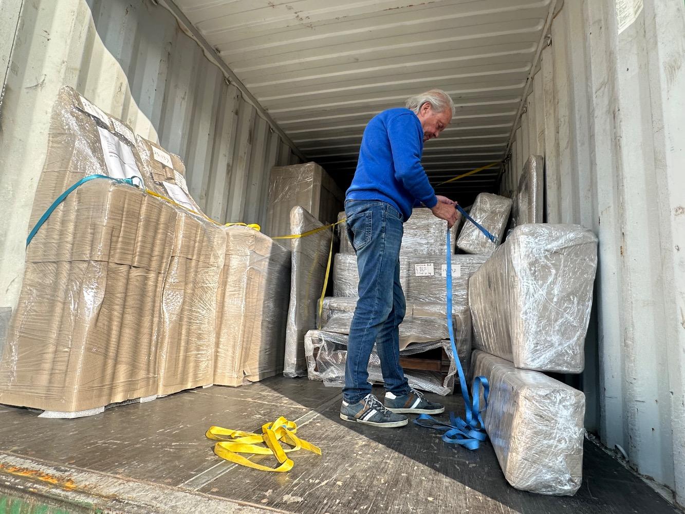 20 Ft Container For U.S.A. 06.2025 !
