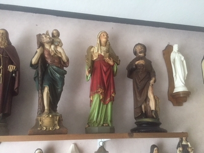 Large Collection Of Statues  en plaster polychrome, Terra - Cotta, Porcelain etc, Belgium 19th & 20th Century
