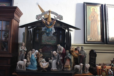 Nativity Set. Height Standing Statues 65 Cm. en plaster polychrome, Dutch 20th century (Anno 1930)