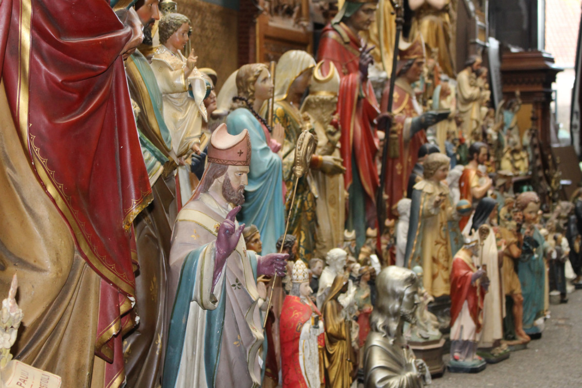 230  Large Collection Of Statues