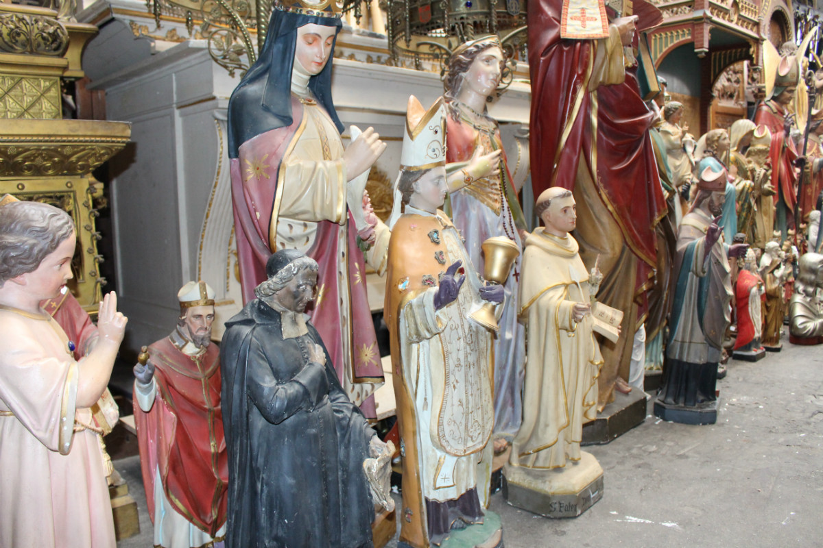 230  Large Collection Of Statues