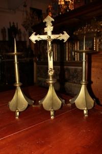 Altar - Set Pair Of Candle Sticks With Matching Cross en bronze, Belgium 19th century