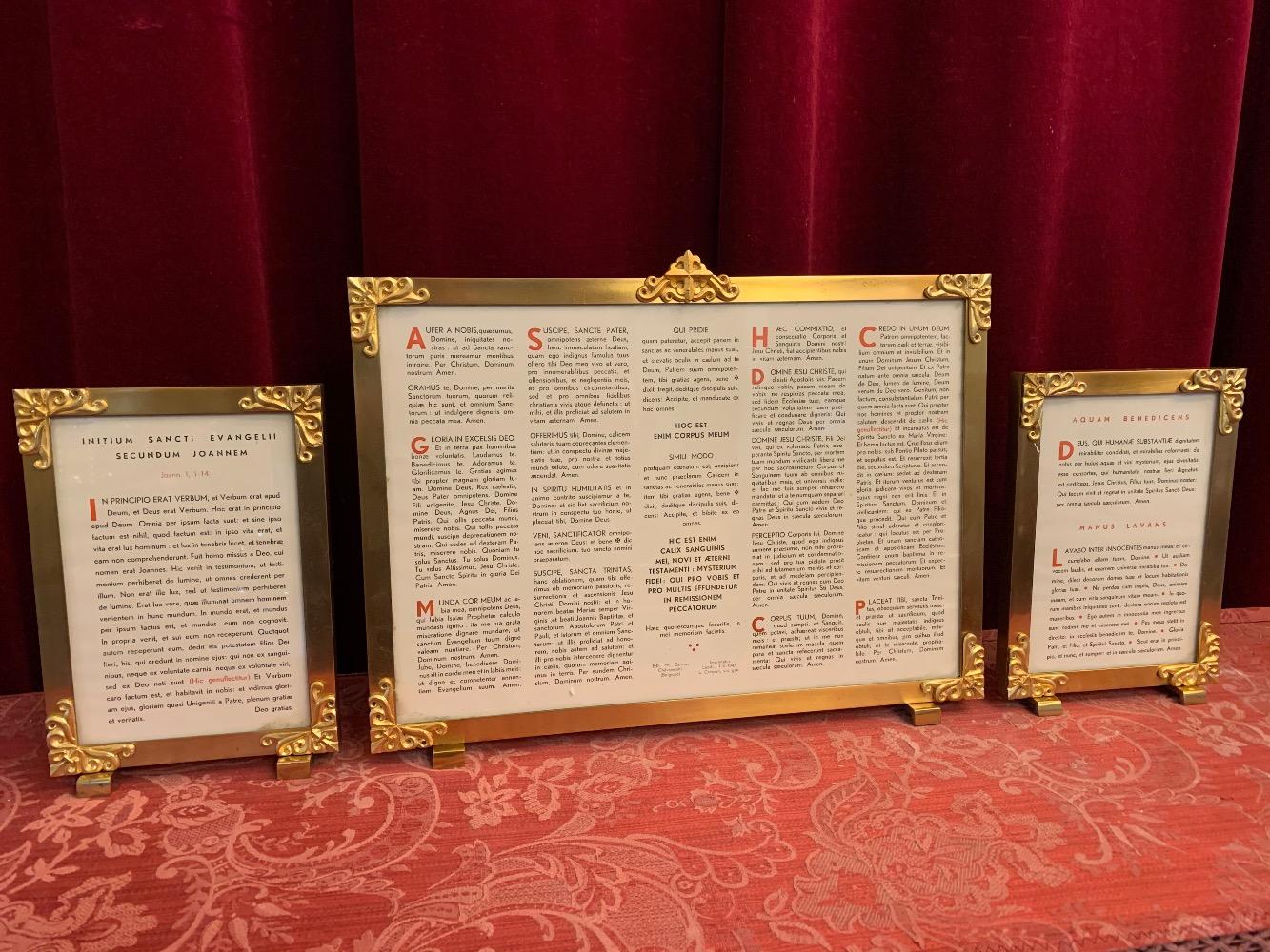 3  Canon Boads Measurements : 1 X 41 W X 30 H Cm. 2 X 16 W  X 24 H Cm.