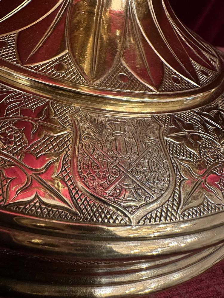 3 Gothic - Style Exceptional Altar - Set