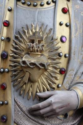 Exceptional Fully Hand-Carved Statues  / Gothic St .Mary & Sacred Heart / Romanesque Jesus / Wood / Signed style Gothic - style en hand-carved wood polychrome, Belgium 19th century