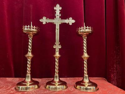 Matching Candle Sticks With Cross Altar Set Measures Cross Height :43 Cm X Wide 20 X Depth 12 Cm en Brass / Polished and Varnished, Belgium 19 th century ( Anno 1875 )