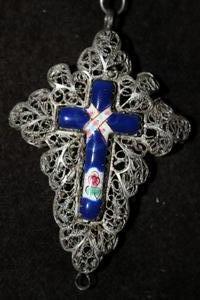 Rosaries, Totally Hand - Made, Reliquaries With Relics en silver crosses, cloisonne - Filigrain, Germany 19th century (1870)