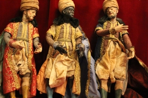 The Three Magi Exceptionally Hand-Carved-Dressed Imaginations / Wood  en hand-carved wood polychrome / Dressed, Naples Italy 18 / 19 th century