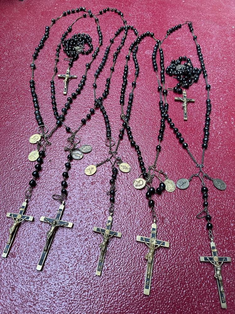 30 Classicistic Multiple Lot Of Large Rozaries From Sisters  - Monastery Medallions & Applications
