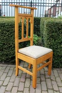 Prayer Stool style Gothic - style en wood, Belgium 20th century