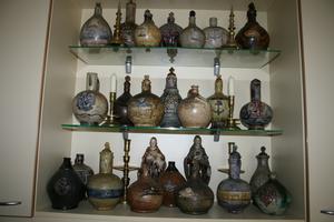 Holy Water Jars en TERRA COTTA, Dutch 20th century