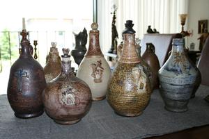 Holy Water Jars en TERRA COTTA, Dutch 20th century