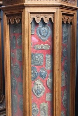 Exceptional And Extreme Rare Series Of 4 Cabinet Stands Inside Cylinders With Hundreds Of Silver Ex Voto S style Baroque en Oak wood / EX VOTO SILVER, Belgium 1890