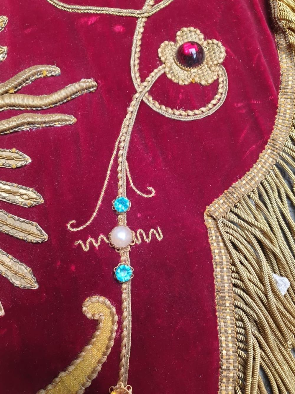 4 BAROQUE-STYLE Exceptional And High Quality Complete Canopy Ornaments.