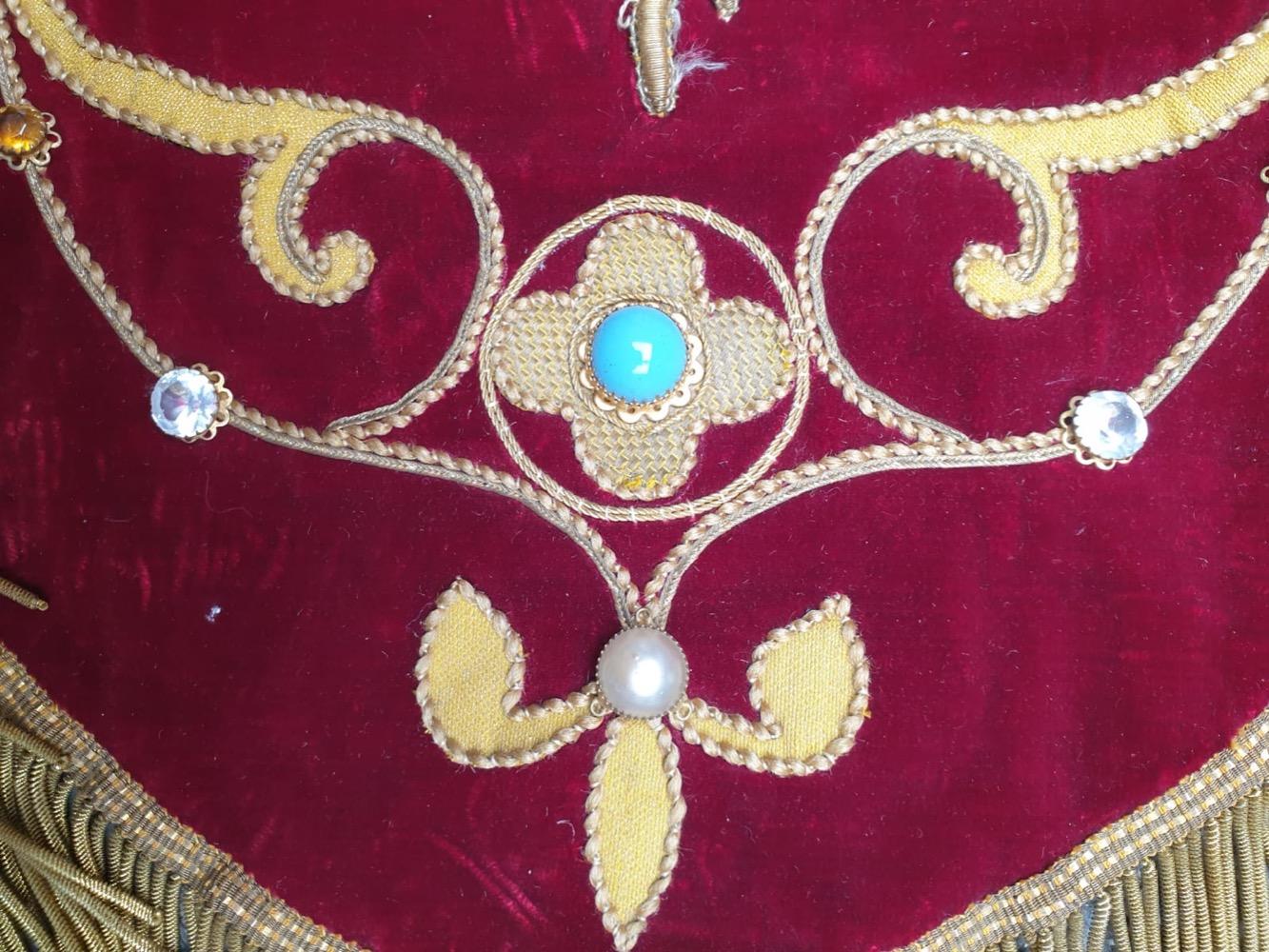 4 BAROQUE-STYLE Exceptional And High Quality Complete Canopy Ornaments.