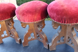 Choir Seats en Oak / Red Velvet, Belgium 19th century