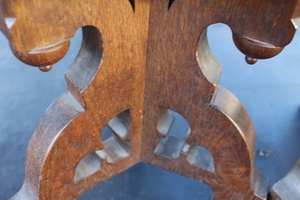 Choir Seats en Oak / Red Velvet, Belgium 19th century