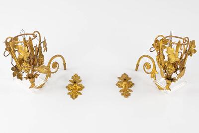 Floral Candle Holders With Matching Wall Sanctuary Lights en Brass / Bronze / Gilt, France 19 th century