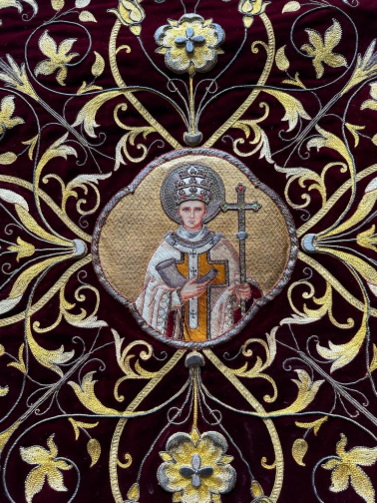 4  Gothic - Style Complete High - Mass Set, With Chasuble , 2 Dalmatics, Cope, 3 Maniples, 2 Stoles, Burse & Chalice - Veil.