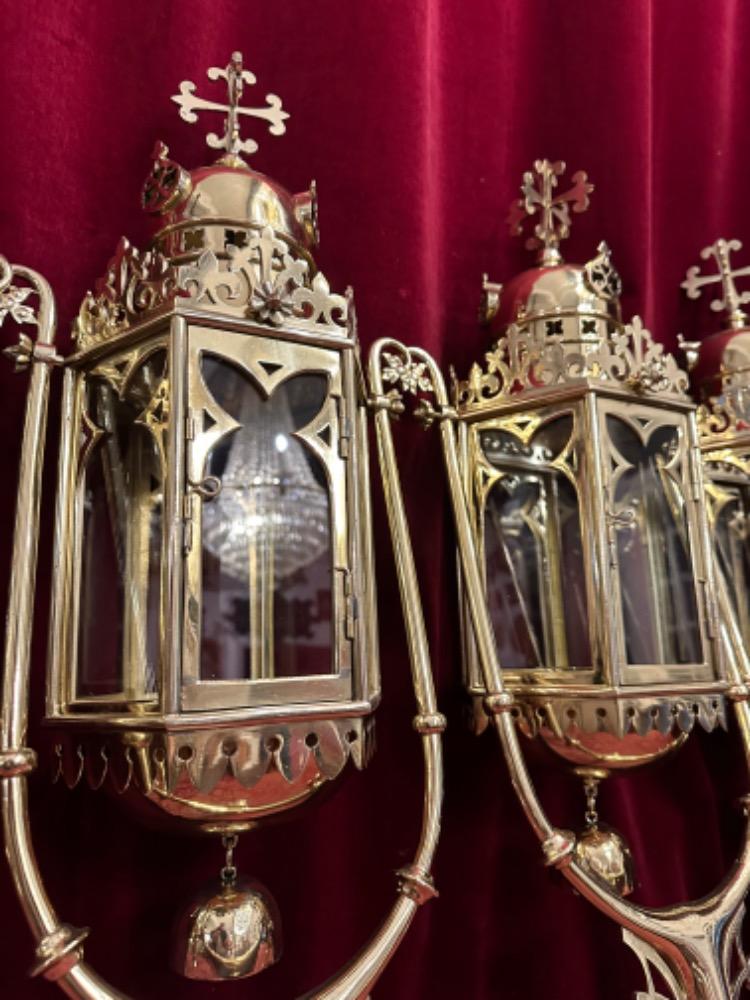 4 Gothic - Style Exceptional Matching Lanterns