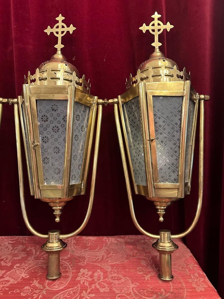 4 Gothic - style Lanterns