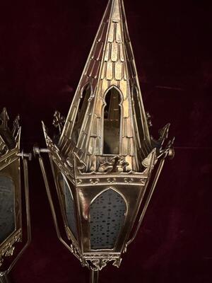Matching Lanterns style Gothic - Style en Brass / Bronze / Polished and Varnished / Glass, Belgium  19 th century ( Anno 1885 )