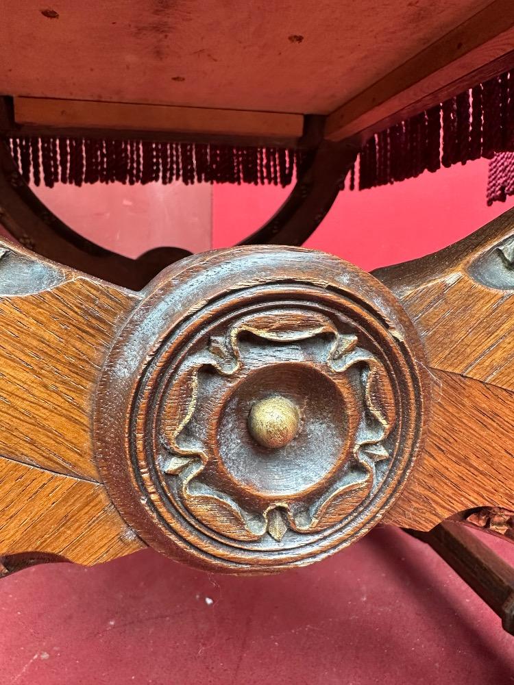 4 Gothic - Style Set Of Priest Altar - Seats