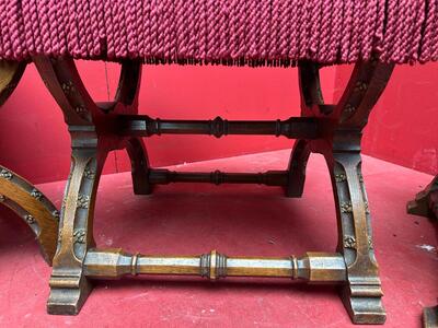 Set Of Priest Altar - Seats style Gothic - Style en Oak Wood / Red Velvet, Belgium  19 th century