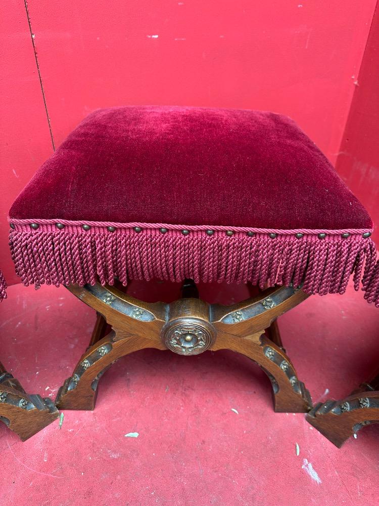 4 Gothic - Style Set Of Priest Altar - Seats