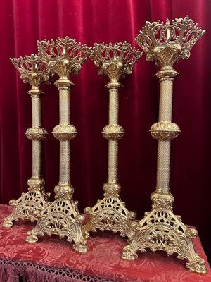 4  Matching Candle Sticks Height Without Pin.