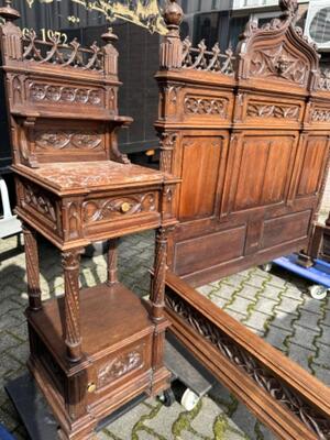 Exceptional Complete Bedroom style Gothic - Style en Oak wood / Glass / Marbel, France 19 th century ( Anno 1865 )